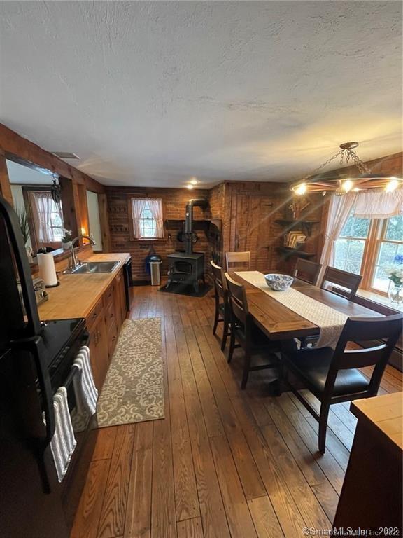 21 Wells Hill Road Salisbury CT 06039