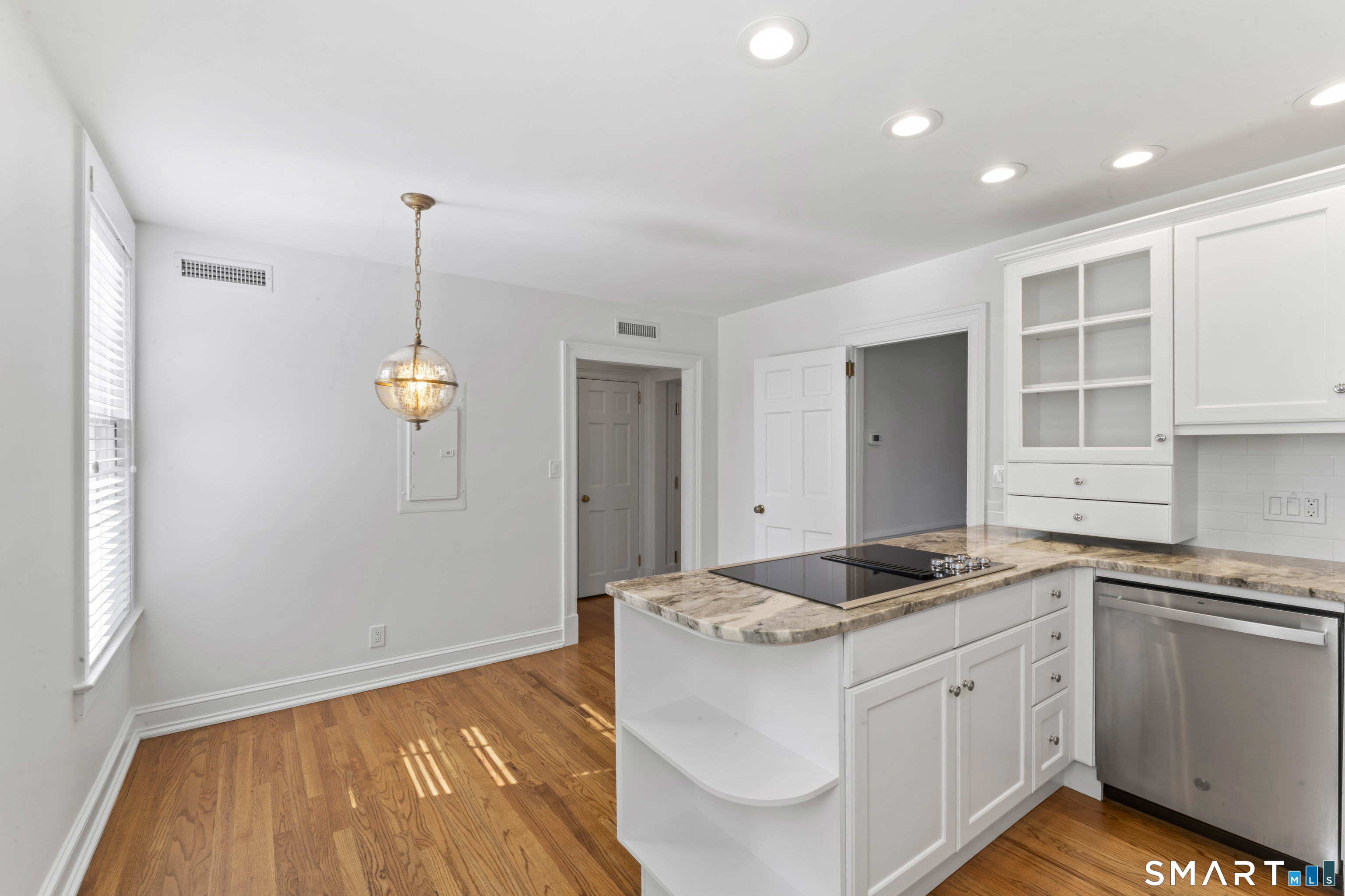 249 Main Street Fairfield CT 06890