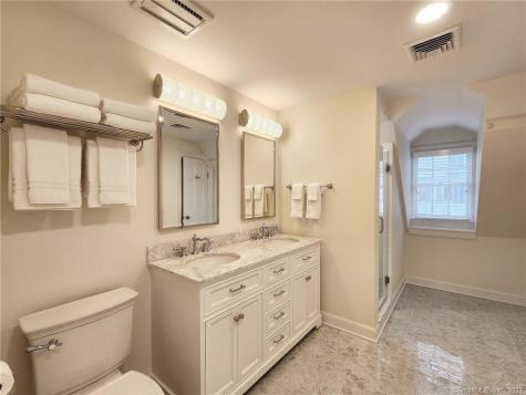 249 Main Street Fairfield CT 06890
