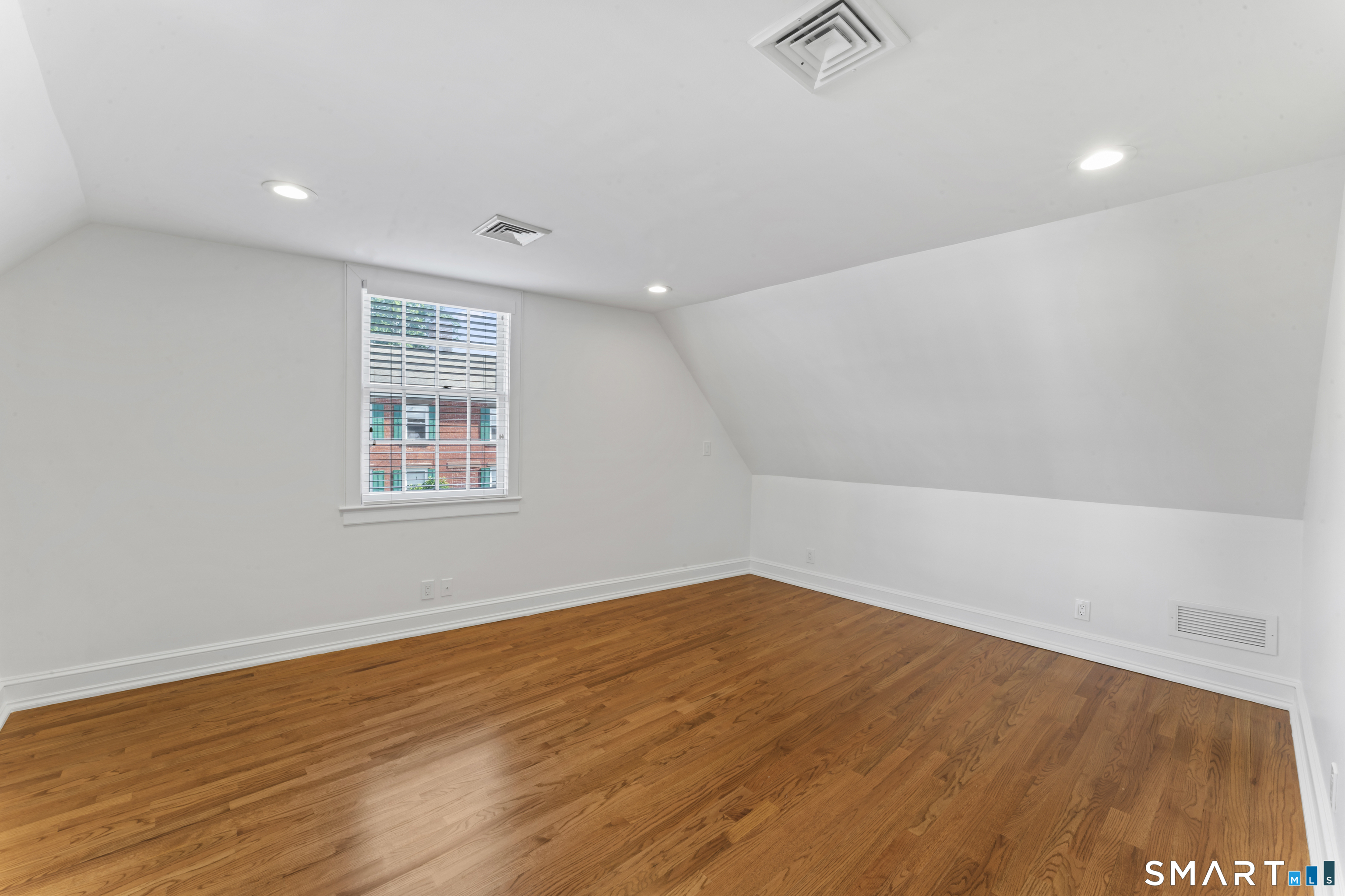 249 Main Street Fairfield CT 06890