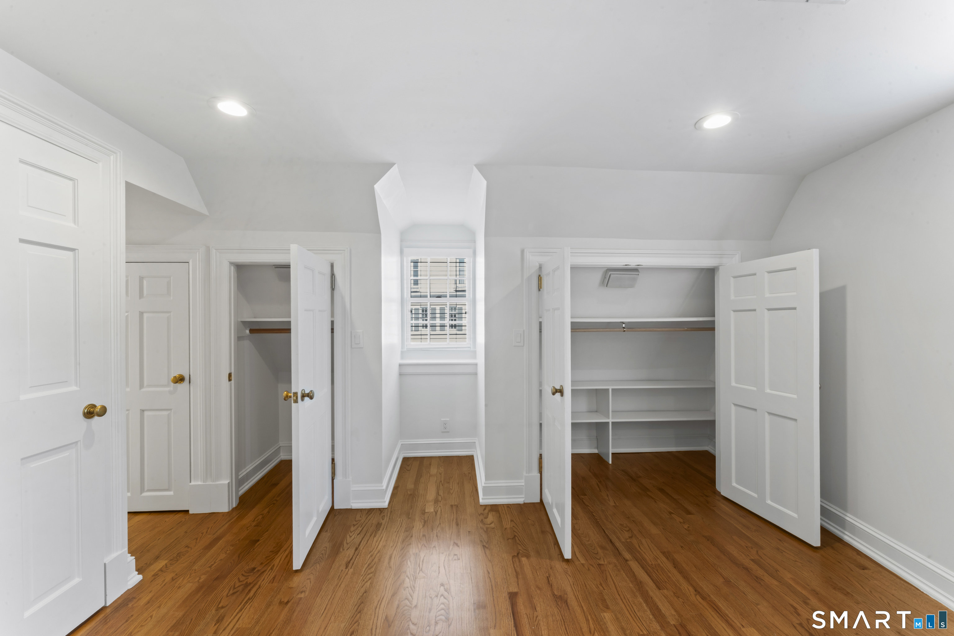 249 Main Street Fairfield CT 06890