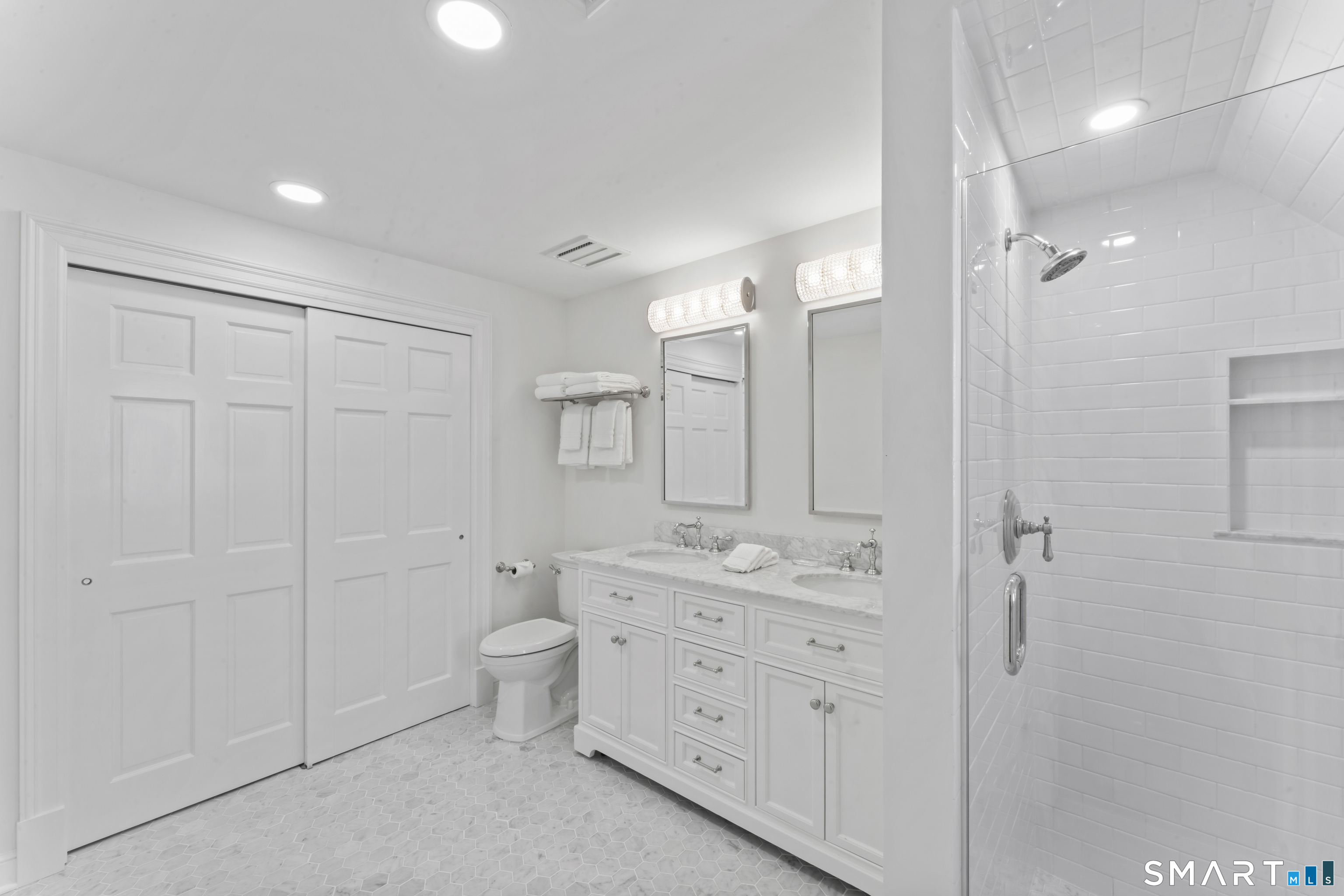 249 Main Street Fairfield CT 06890