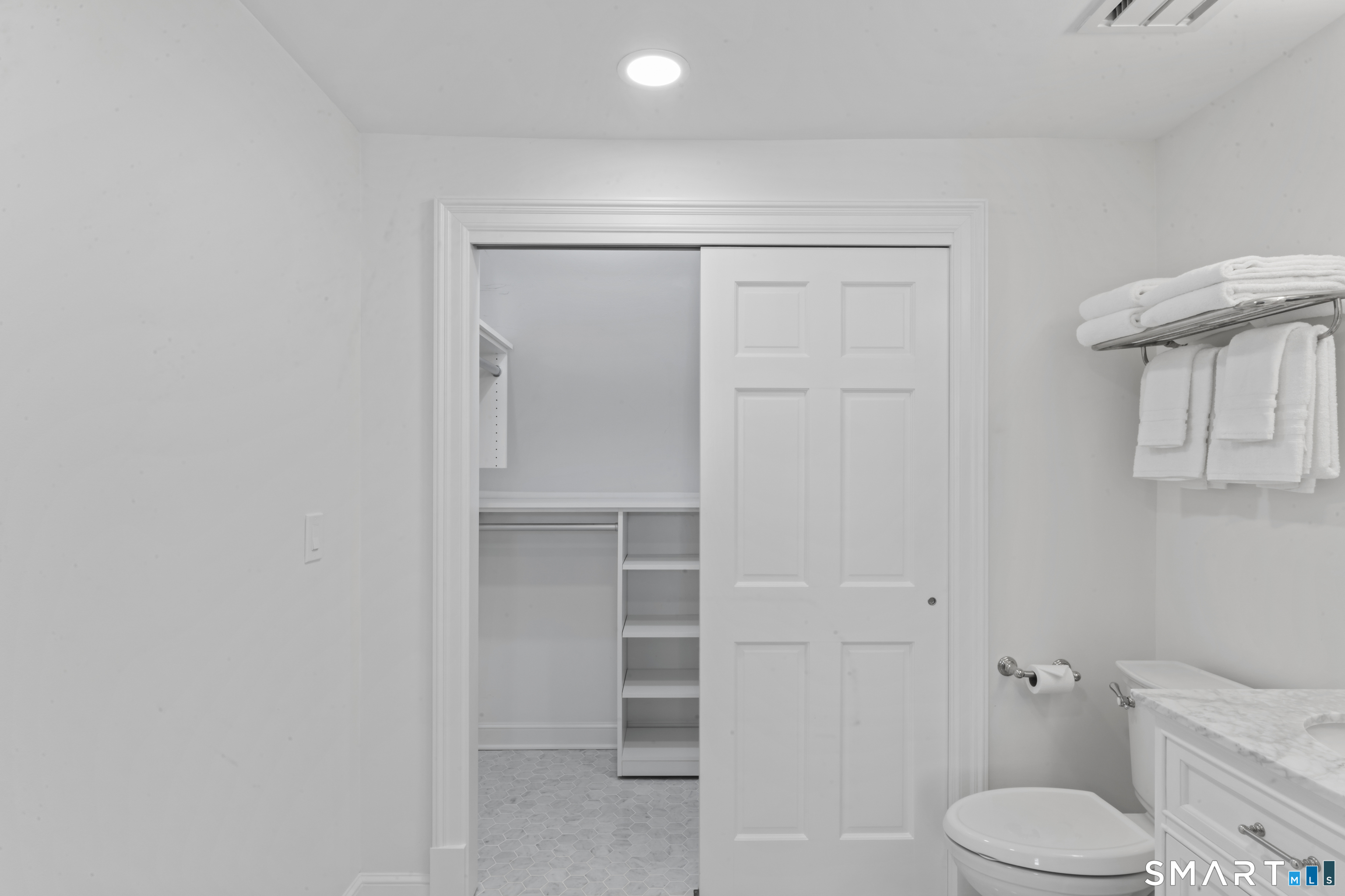 249 Main Street Fairfield CT 06890