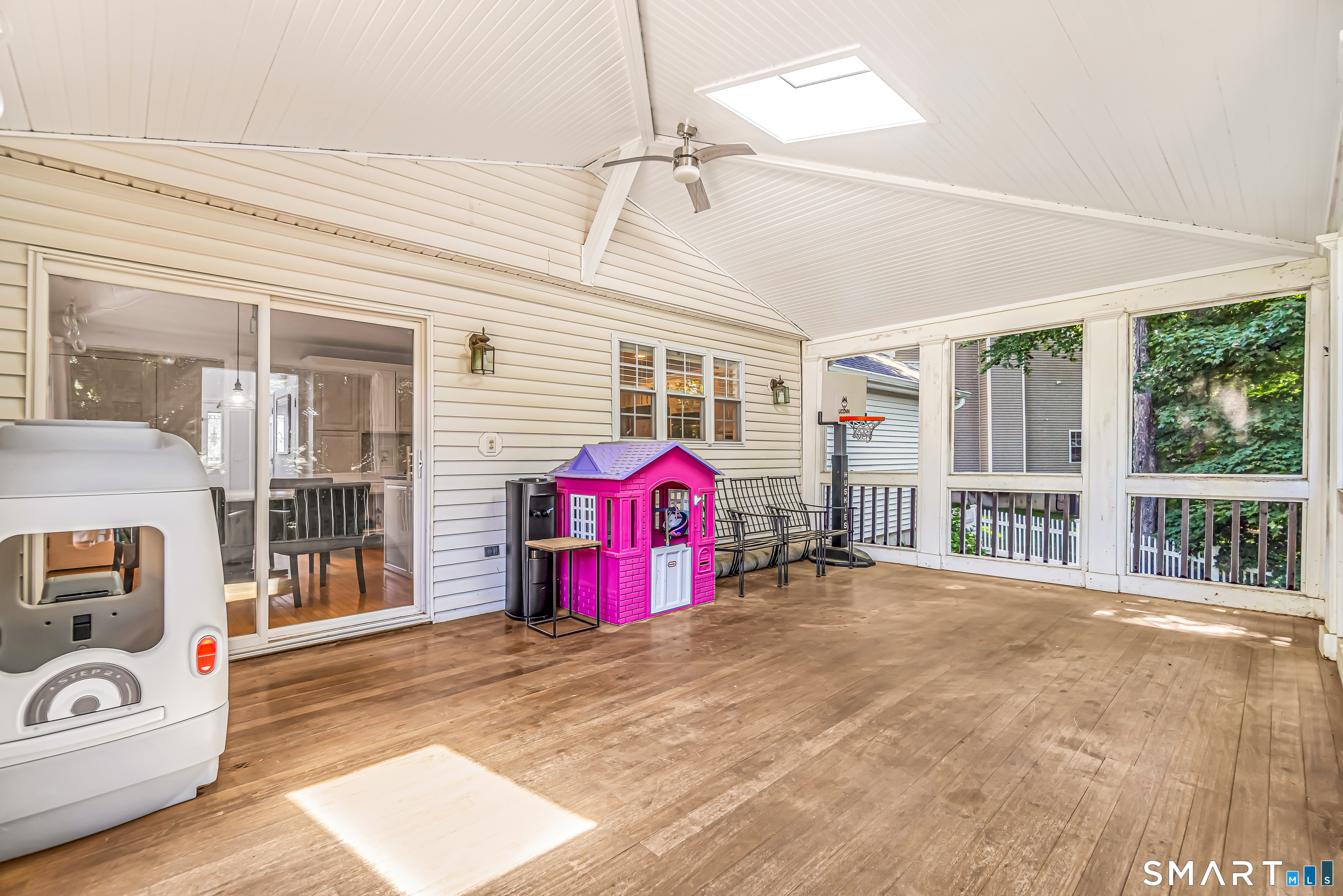85 Old Colony Road Monroe CT 06468