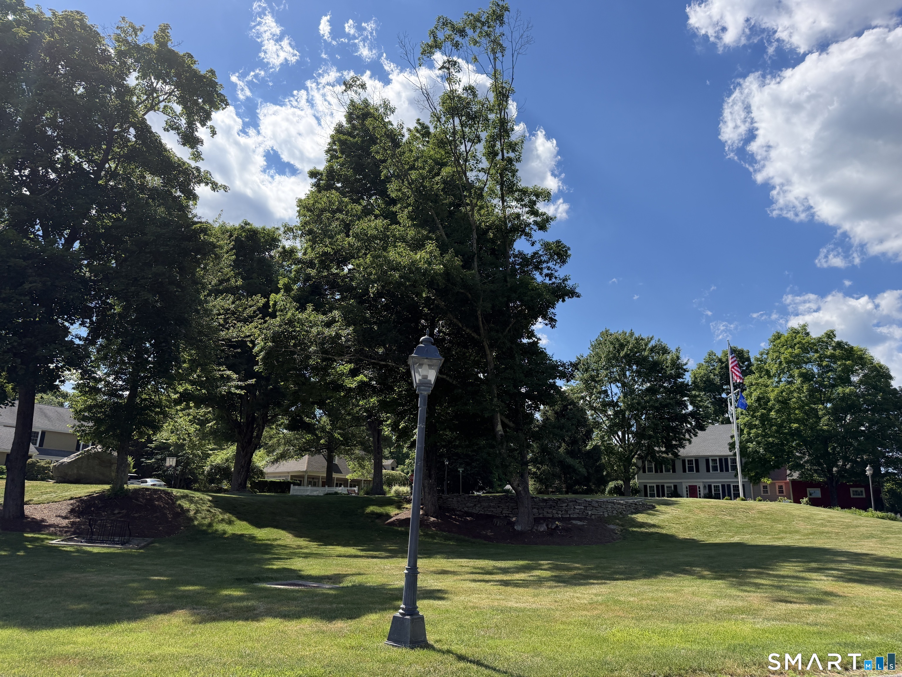 85 Old Colony Road Monroe CT 06468