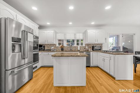 85 Old Colony Road Monroe CT 06468