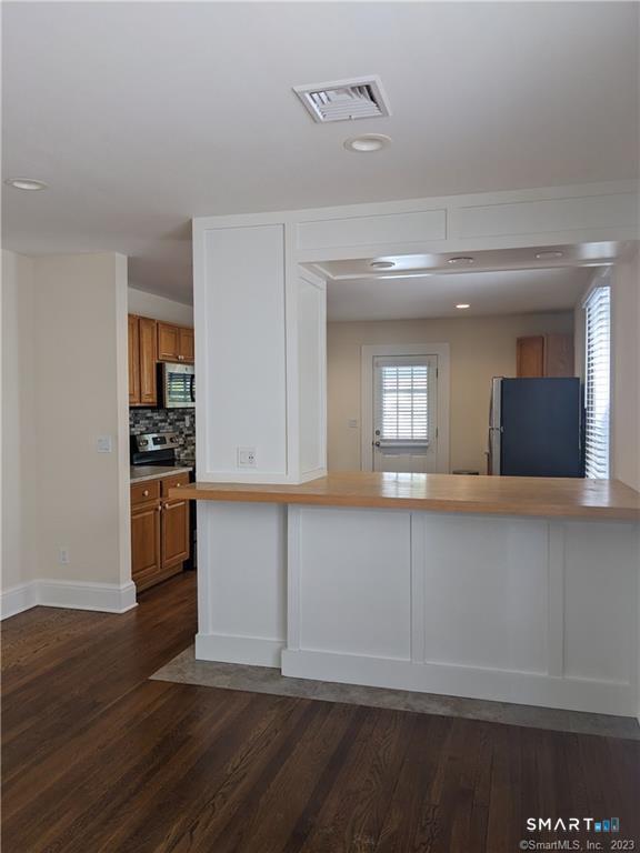 23 1/2 1ST Street Norwalk CT 06855