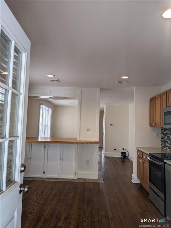 23 1/2 1ST Street Norwalk CT 06855