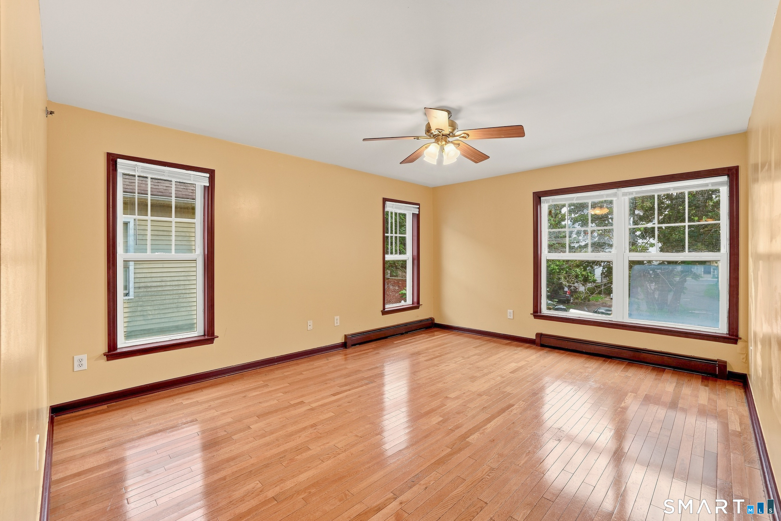 11 Button Street New Haven CT 06519