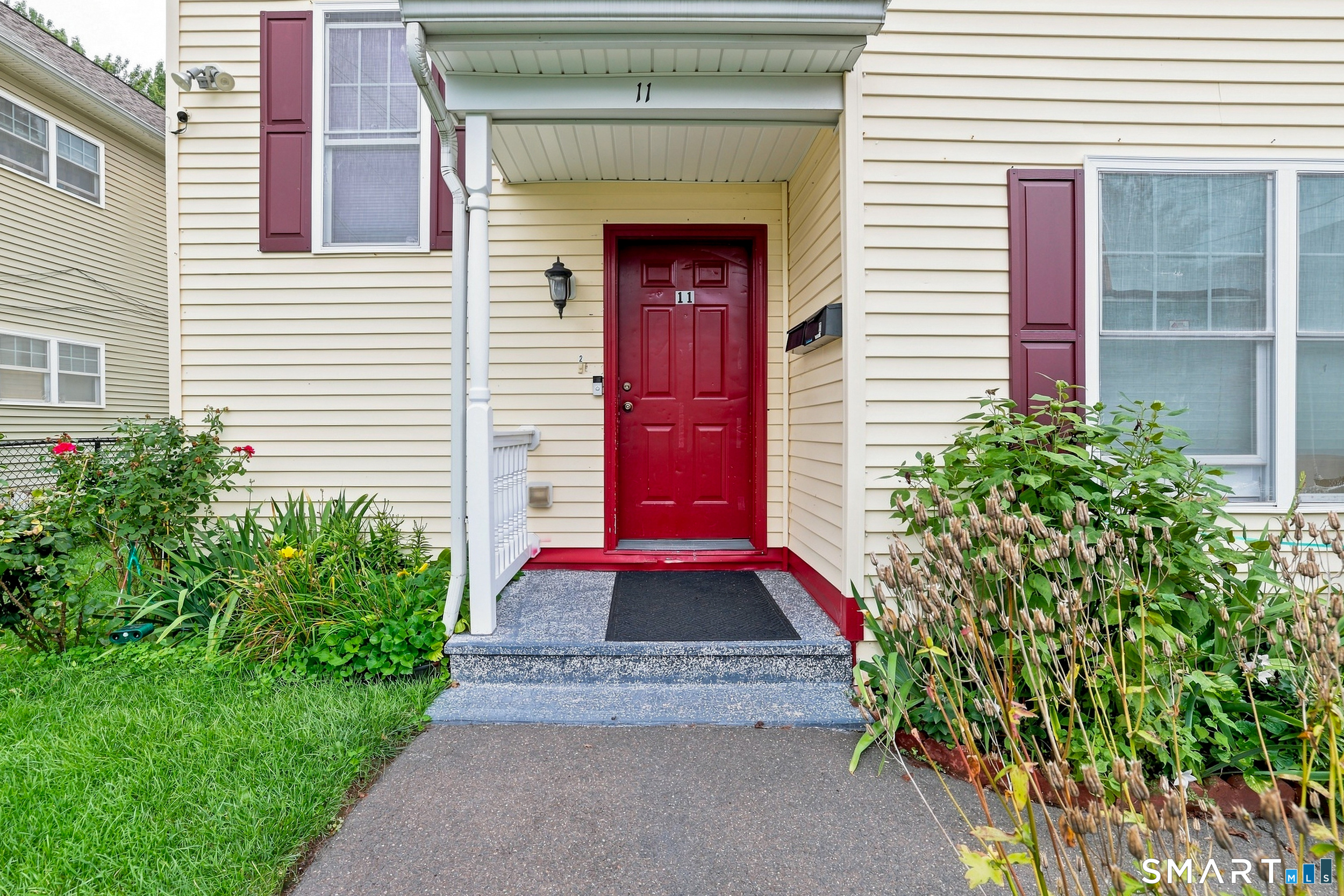 11 Button Street New Haven CT 06519