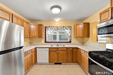 11 Button Street New Haven CT 06519