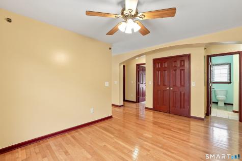 11 Button Street New Haven CT 06519