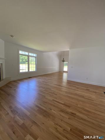 13 Rowland Farm Road Oxford CT 06478