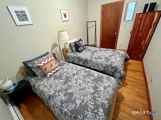 151.5 Bradley Street New Haven CT 06511