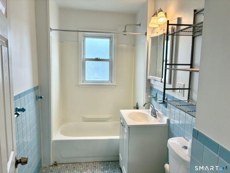 658 Beechmont Avenue Bridgeport CT 06606