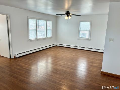 658 Beechmont Avenue Bridgeport CT 06606