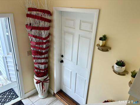 658 Beechmont Avenue Bridgeport CT 06606