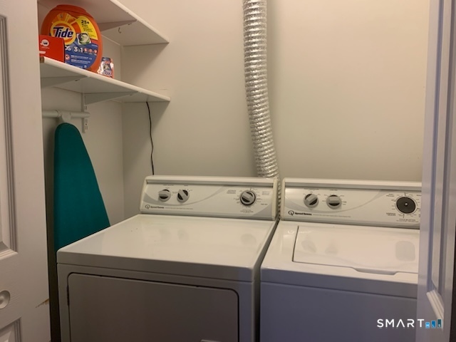 19 Hawthorne Drive New London CT 06320