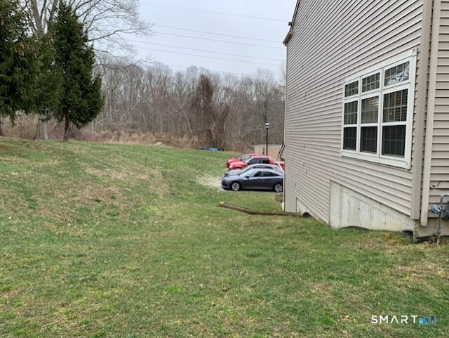 19 Hawthorne Drive New London CT 06320