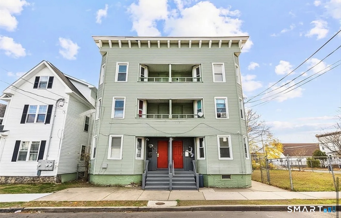 748 Maple Street Bridgeport CT 06608