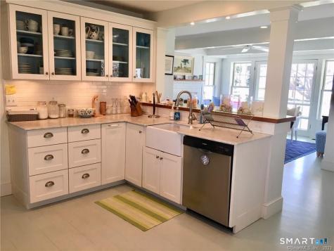 33 Ridgewood Avenue Madison CT 06443