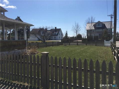 33 Ridgewood Avenue Madison CT 06443