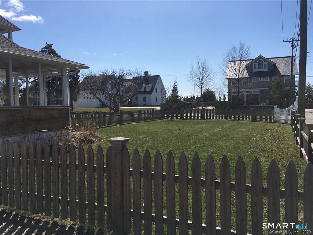 33 Ridgewood Avenue Madison CT 06443