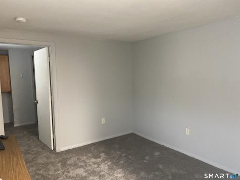 85 Boston Post Road Waterford CT 06385