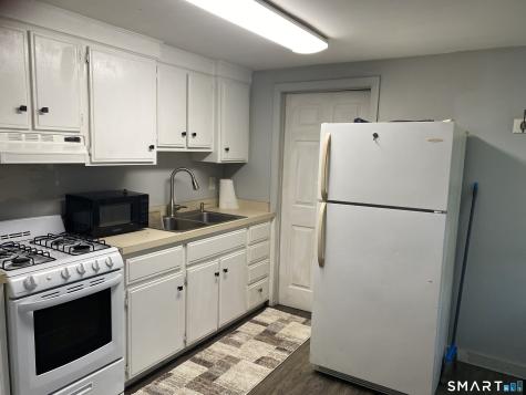 85 Boston Post Road Waterford CT 06385