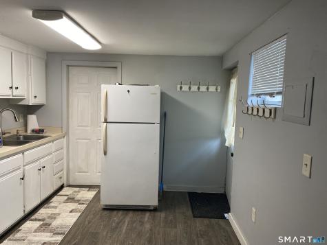 85 Boston Post Road Waterford CT 06385