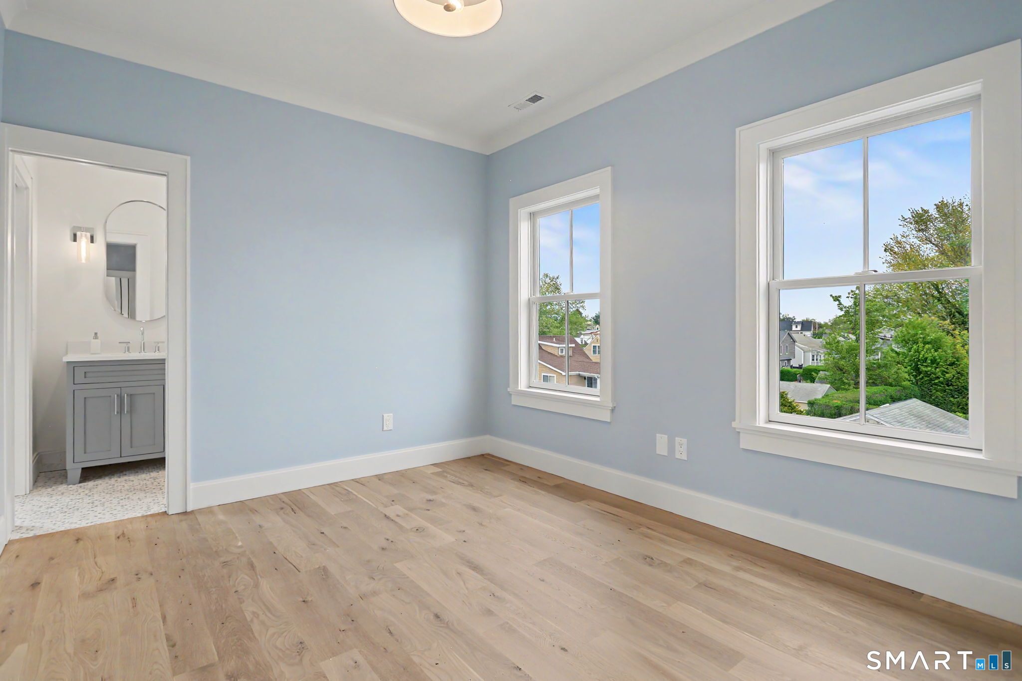 96 Clinton Streets Fairfield CT 06824