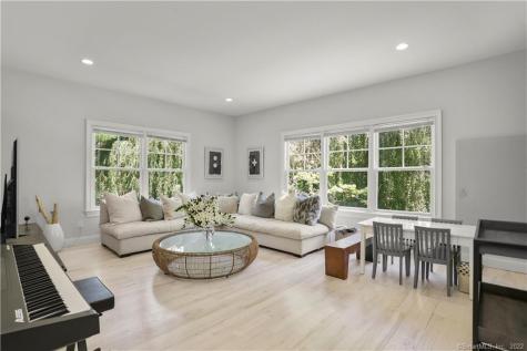 220 Burr Street Fairfield CT 06824