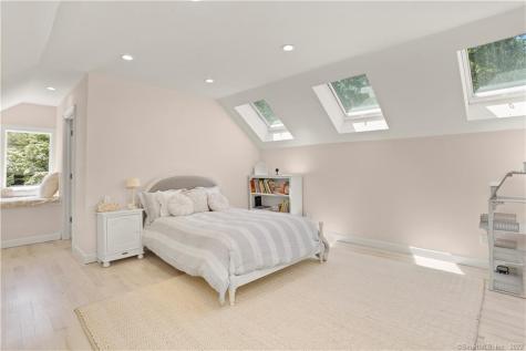 220 Burr Street Fairfield CT 06824