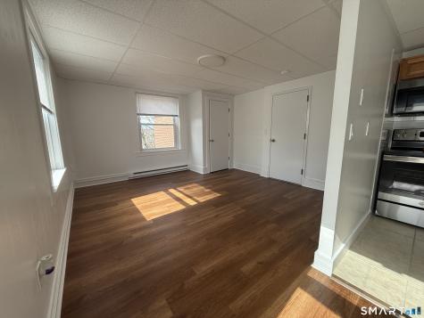 156 Garfield Avenue New London CT 06320