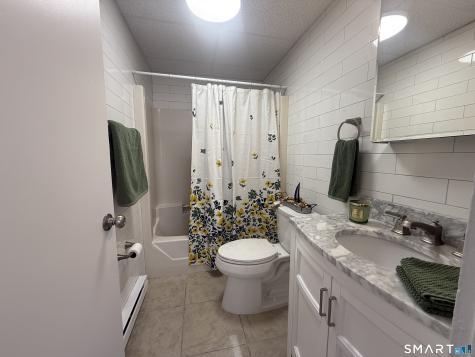156 Garfield Avenue New London CT 06320