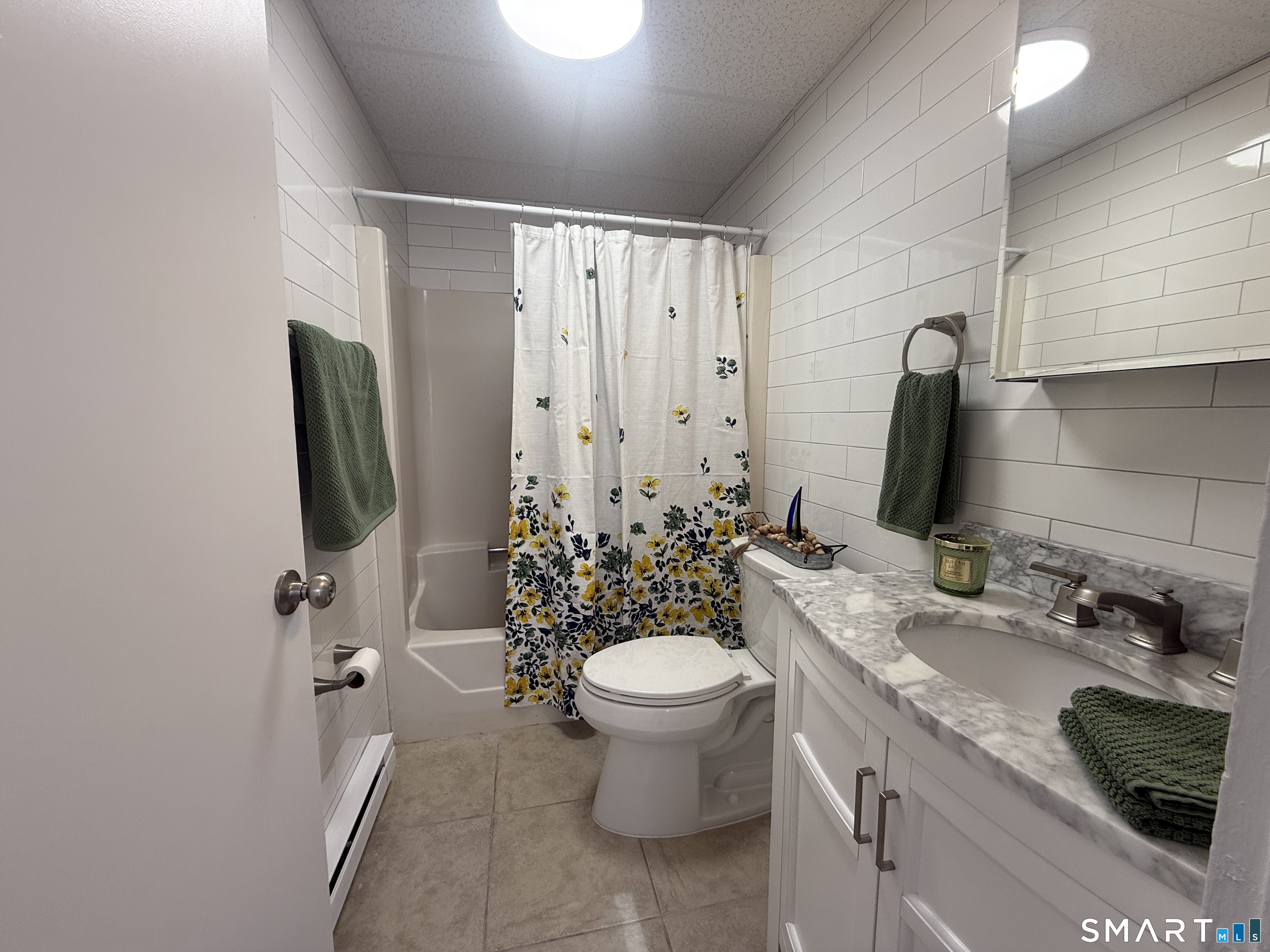 156 Garfield Avenue New London CT 06320