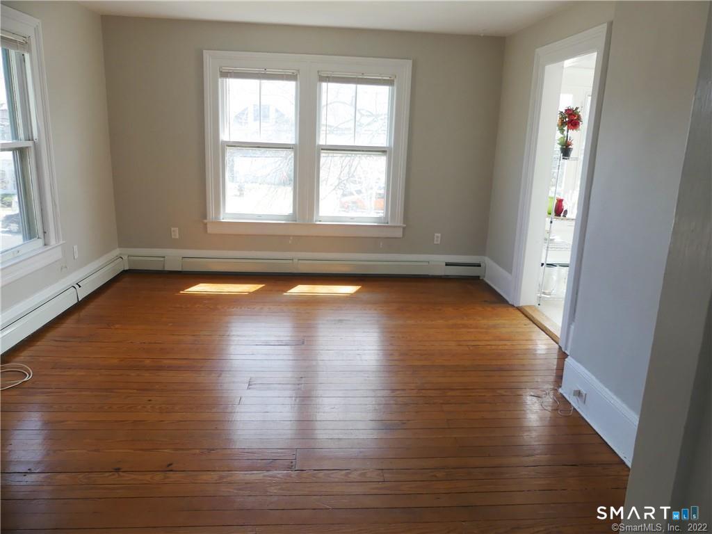 73 Main Street Essex CT 06409