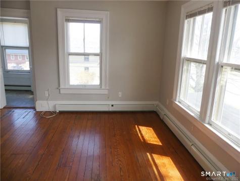73 Main Street Essex CT 06409