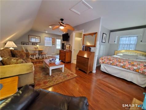33 Chapman Lane Stonington CT 06378