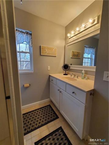 33 Chapman Lane Stonington CT 06378