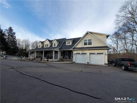 33 Chapman Lane Stonington CT 06378