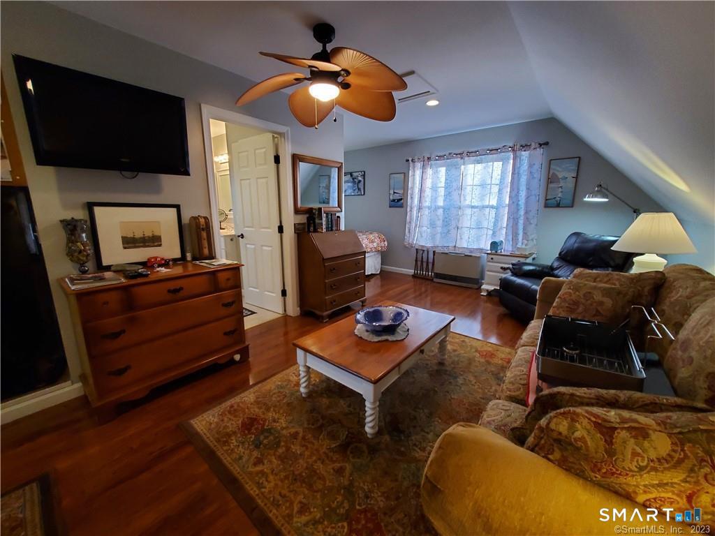 33 Chapman Lane Stonington CT 06378