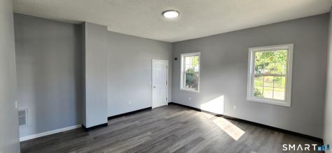 24 Meadow Street Wallingford CT 06492