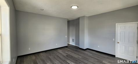 24 Meadow Street Wallingford CT 06492