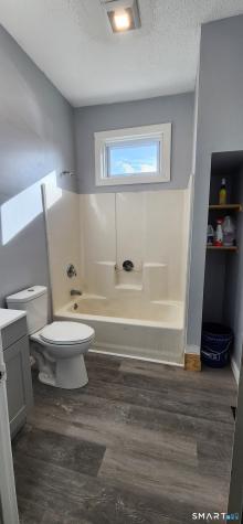 24 Meadow Street Wallingford CT 06492