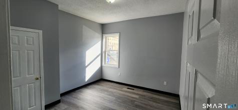 24 Meadow Street Wallingford CT 06492