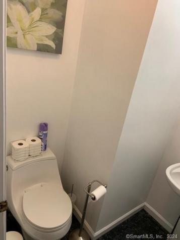 9 Beech Street Farmington CT 06032