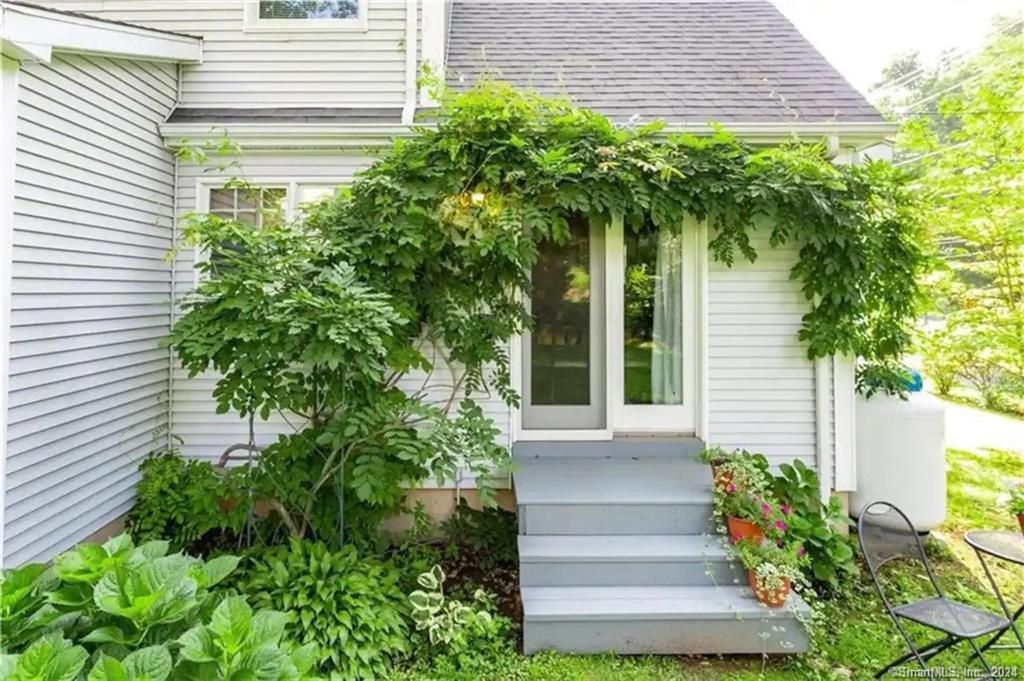 9 Beech Street Farmington CT 06032