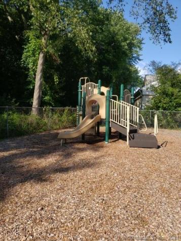 9 Beech Street Farmington CT 06032