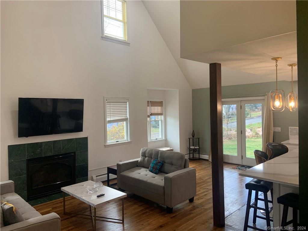 9 Beech Street Farmington CT 06032